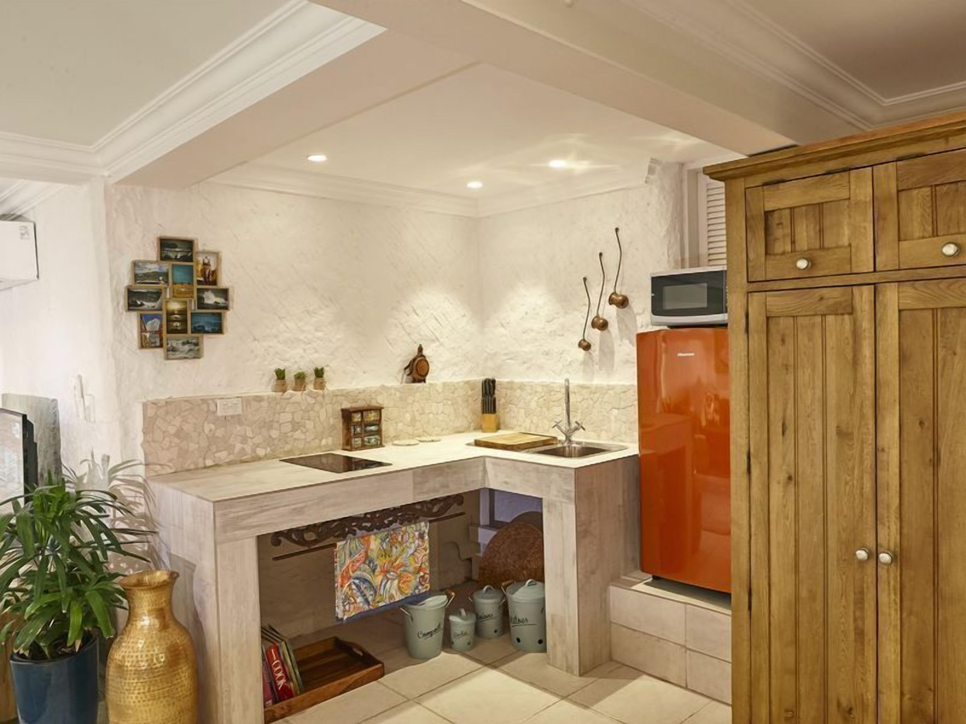 Kookaburra down  — image 12