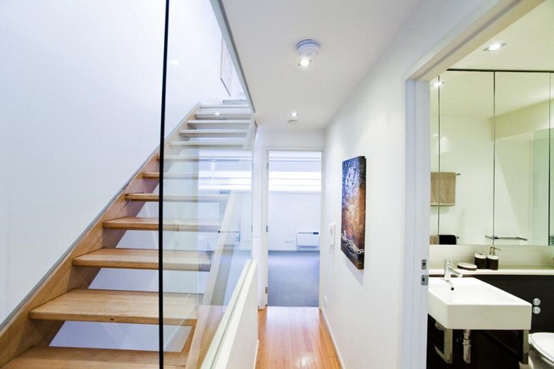 North Fitzroy Townhouse — image 4