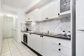 Fridge, microwave, oven, stovetop