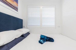 1 slaapkamer, een strijkplank/strijkijzer, wifi, beddengoed