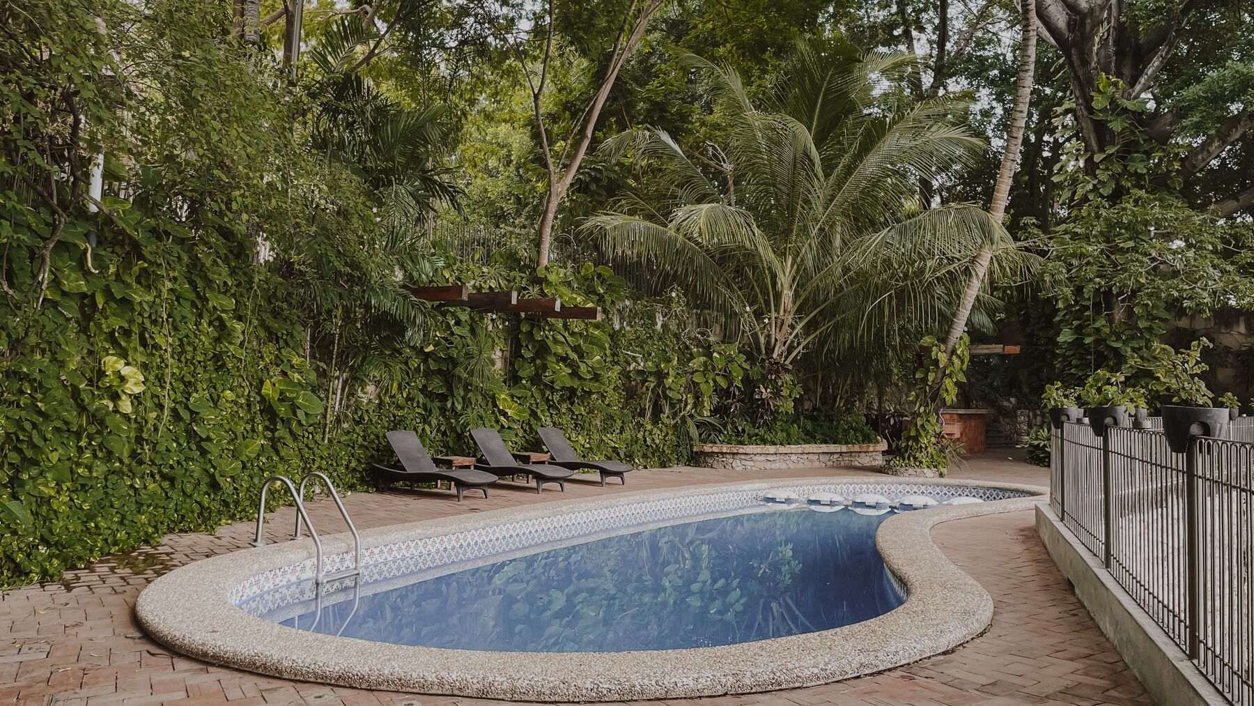 Piscina coperta, piscina all'aperto