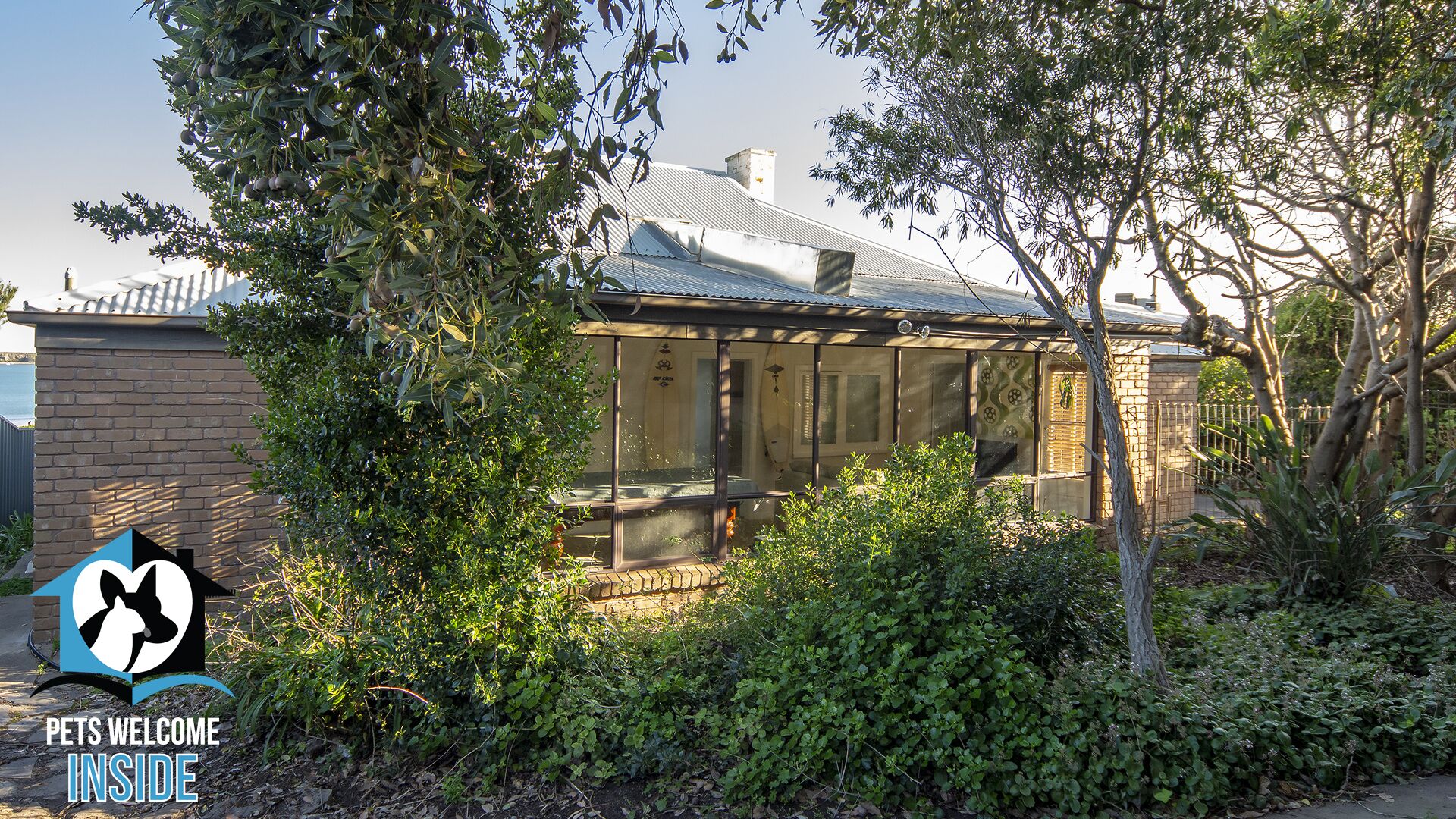 Absolute Beachfront 3BR 2BA Home w/ Beach Track — image 16