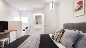 2 bedrooms, Internet, bed sheets - Green Retreat  - 9-star energy rated Passive House (HEPBURN SPRINGS)