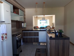 Talheres/pratos/utensílios de cozinha