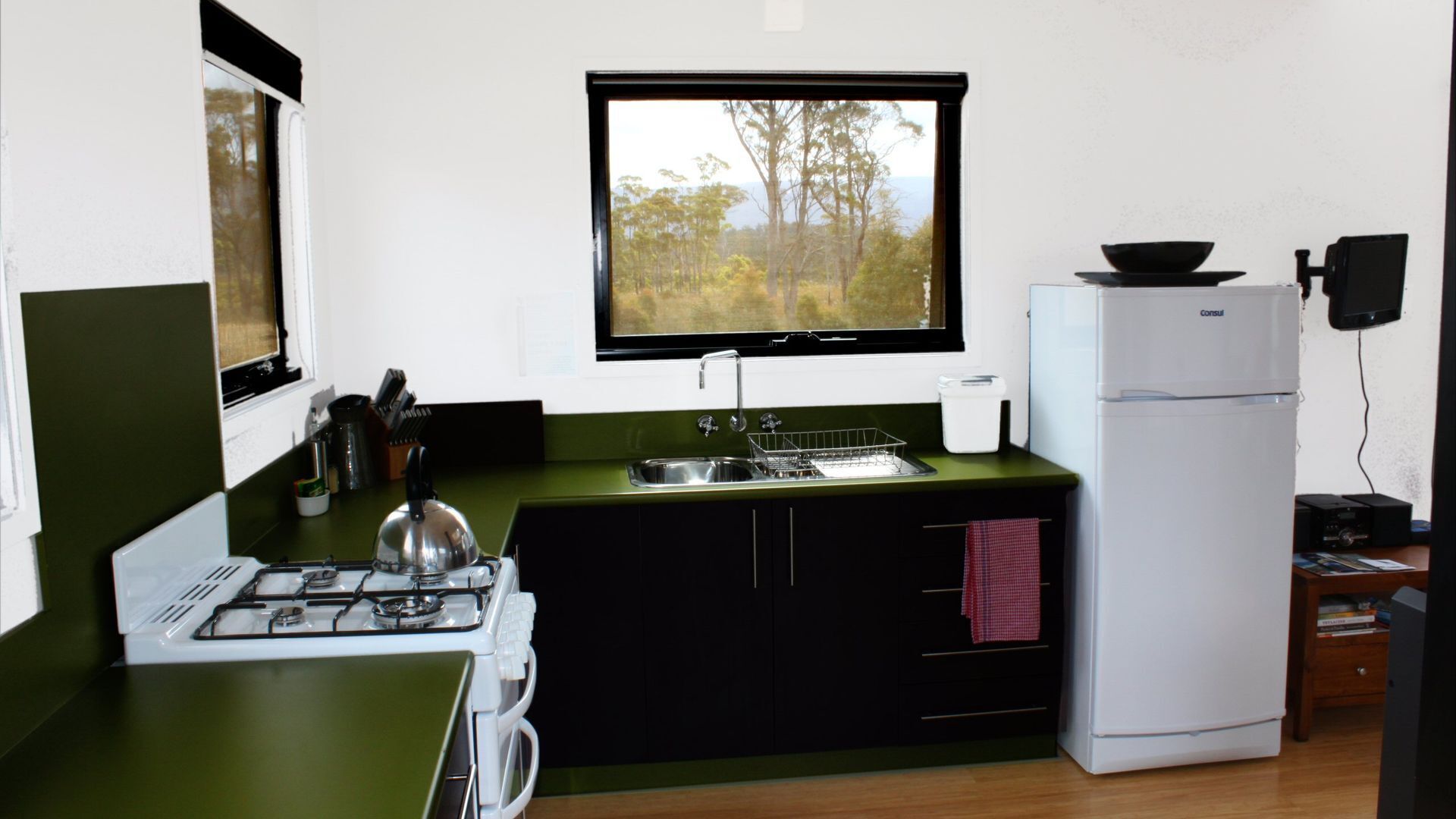 Buttongrass Retreat Far South Tasmania — image 3