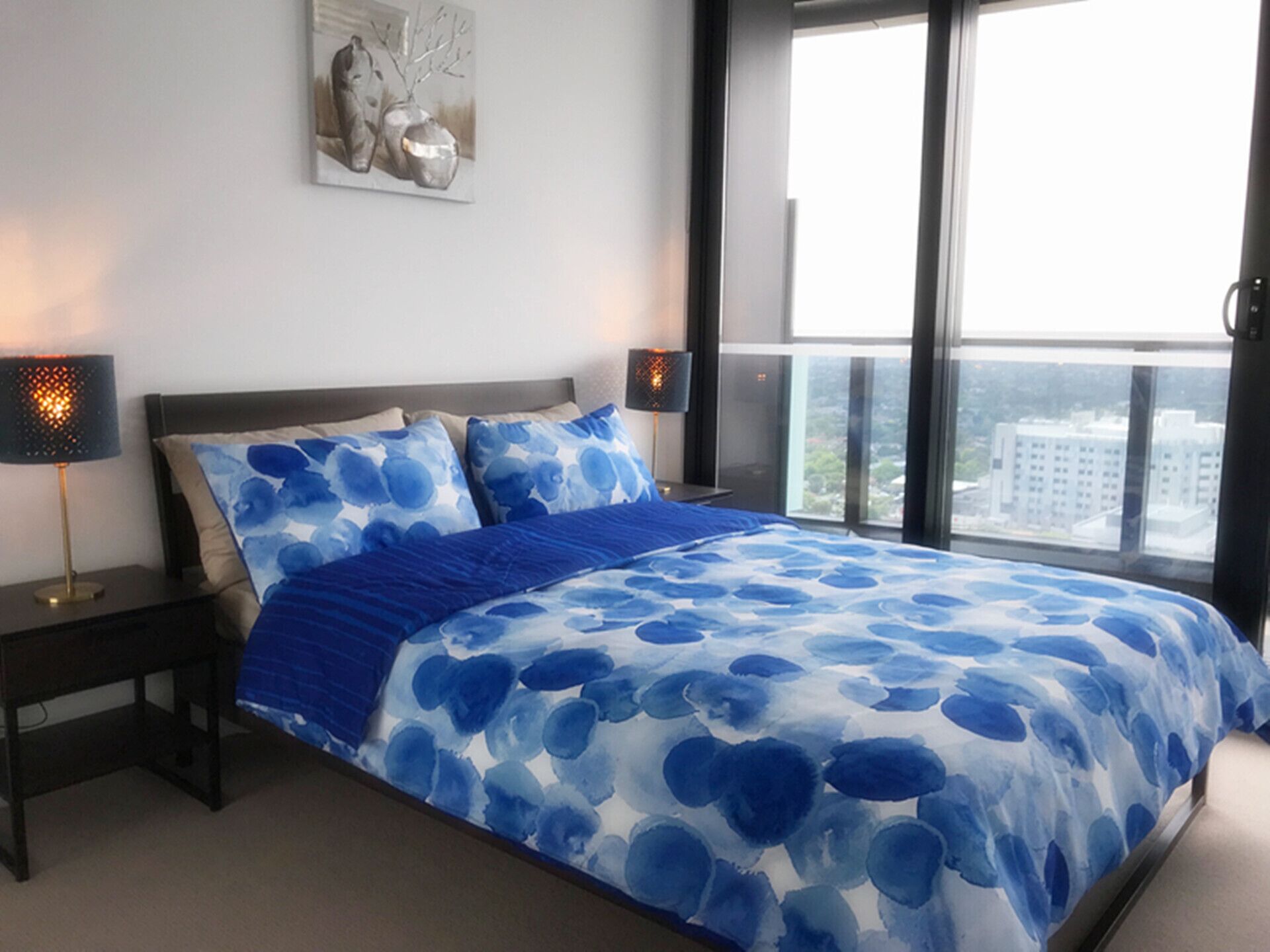 Rebecca's Place in Box Hill with FREE Parking