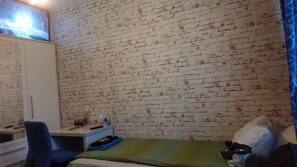 1 bedroom, in-room safe, iron/ironing board, WiFi