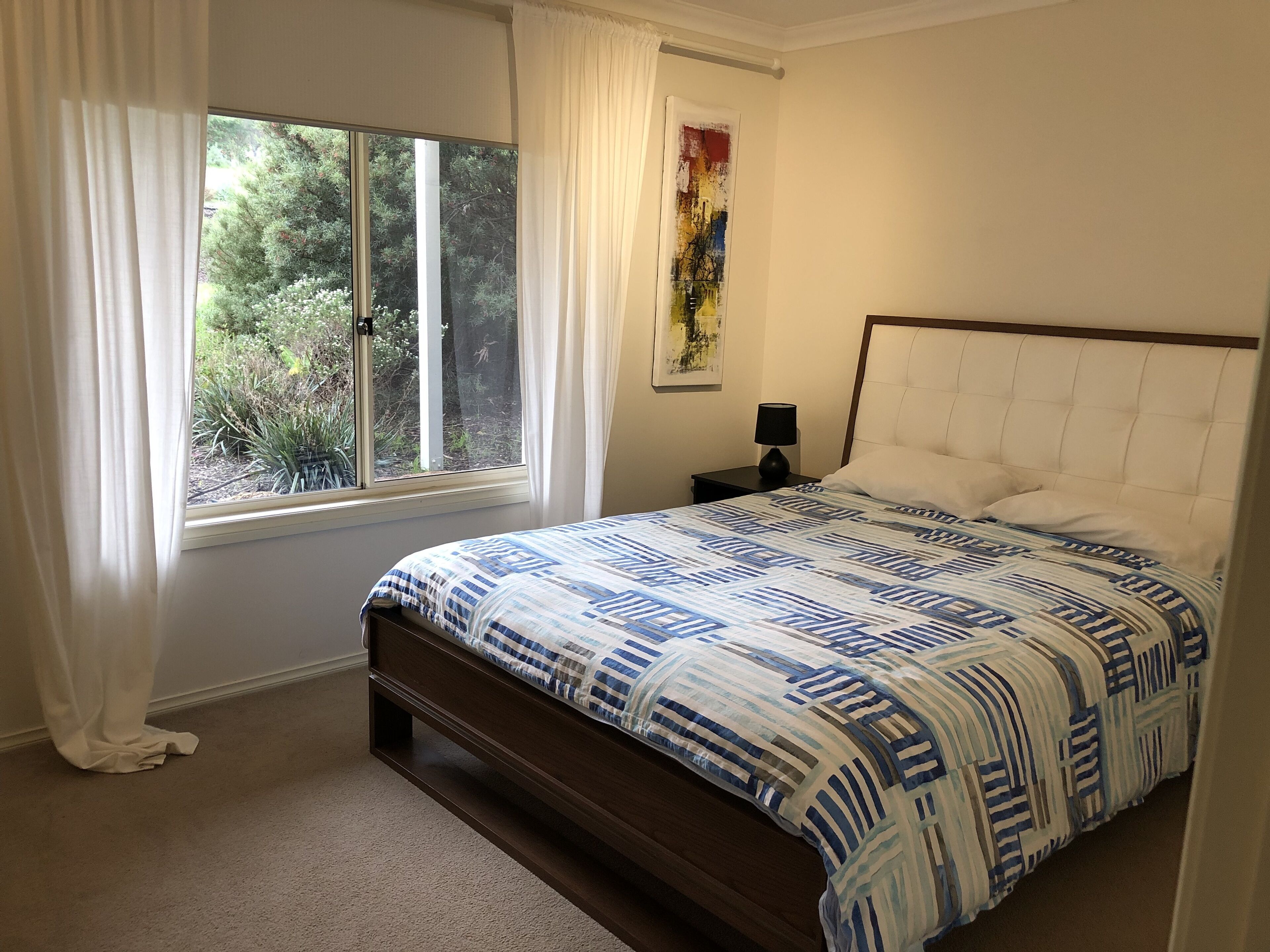 STUNNING HOME YALLINGUP. BEAUTIFUL SURROUNDINGS. WALK IN AND RELAX — image 10