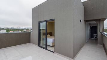 Apartamento Deluxe | Terraza o patio