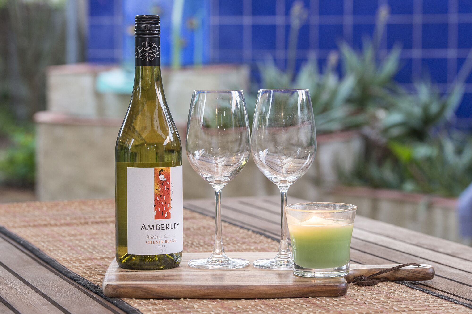 Jazz’s Leafy Retreat: Warm and welcoming family home. Walk to beach and town! — image 2