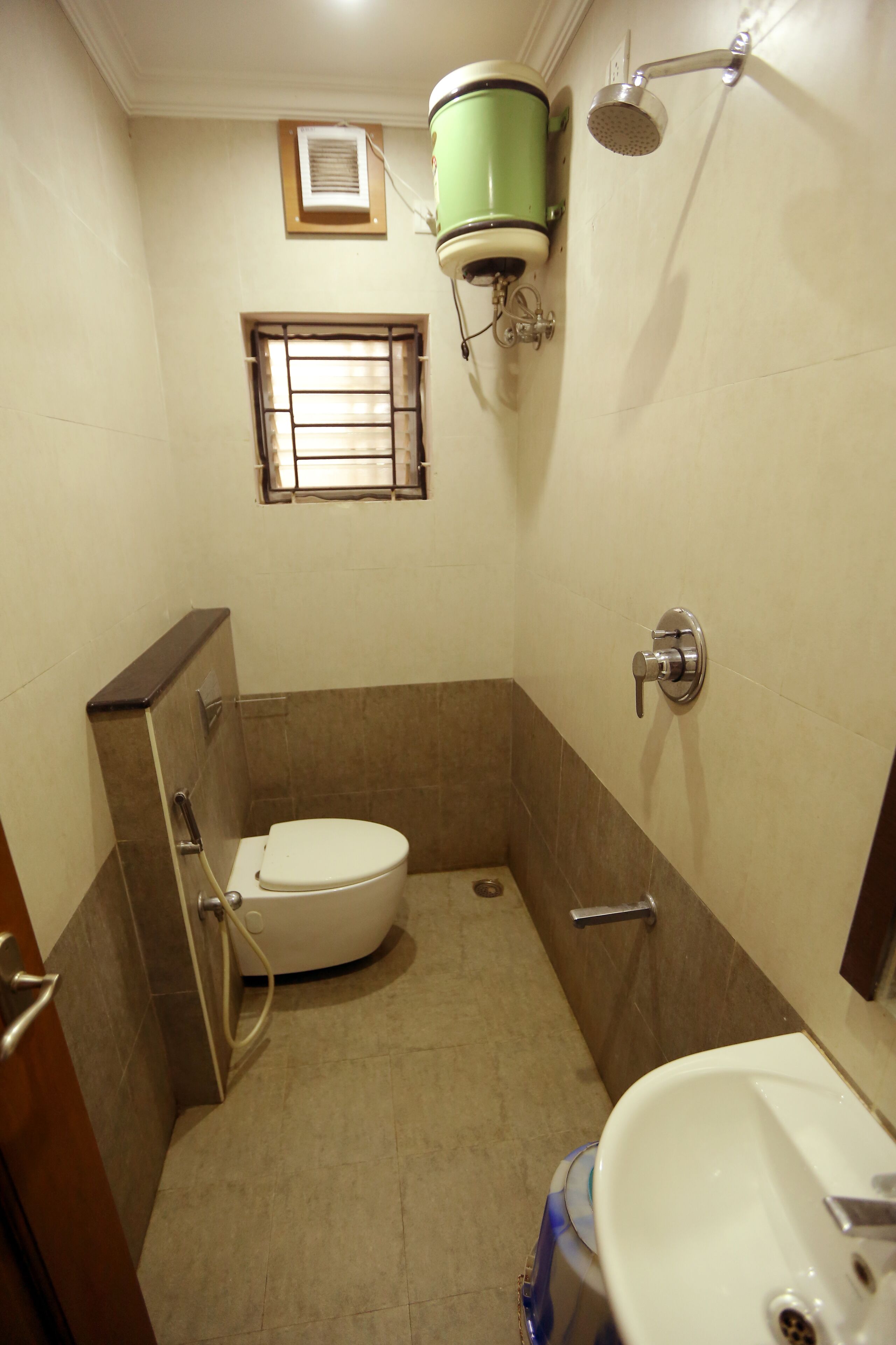 2 Bedroom 2 Bathroom Fully Furnished designer apartment in the heart of T.Nagar
