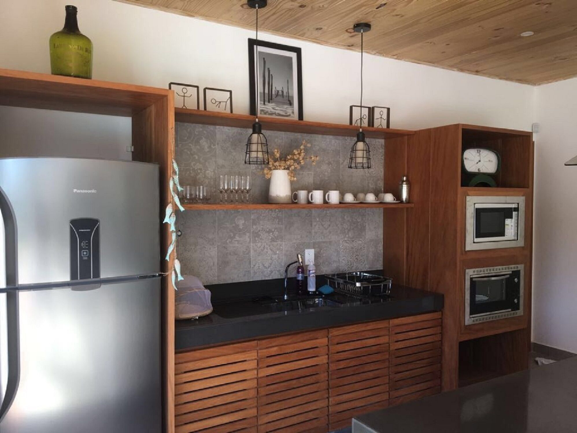 NEW HOUSE FINALLY DECORATED WITH ALL COMFORT IN CLOSED CONDOMINIUM !!!