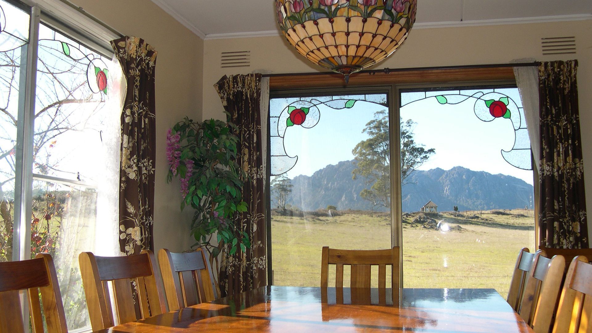 AAA Granary Accomm -Rose 4 bedroom Cottage — image 8