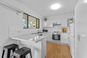 Fridge, microwave, oven, dishwasher