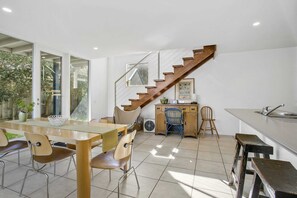 Dining - Classy Clifford, Barwon Heads (Barwon Heads)