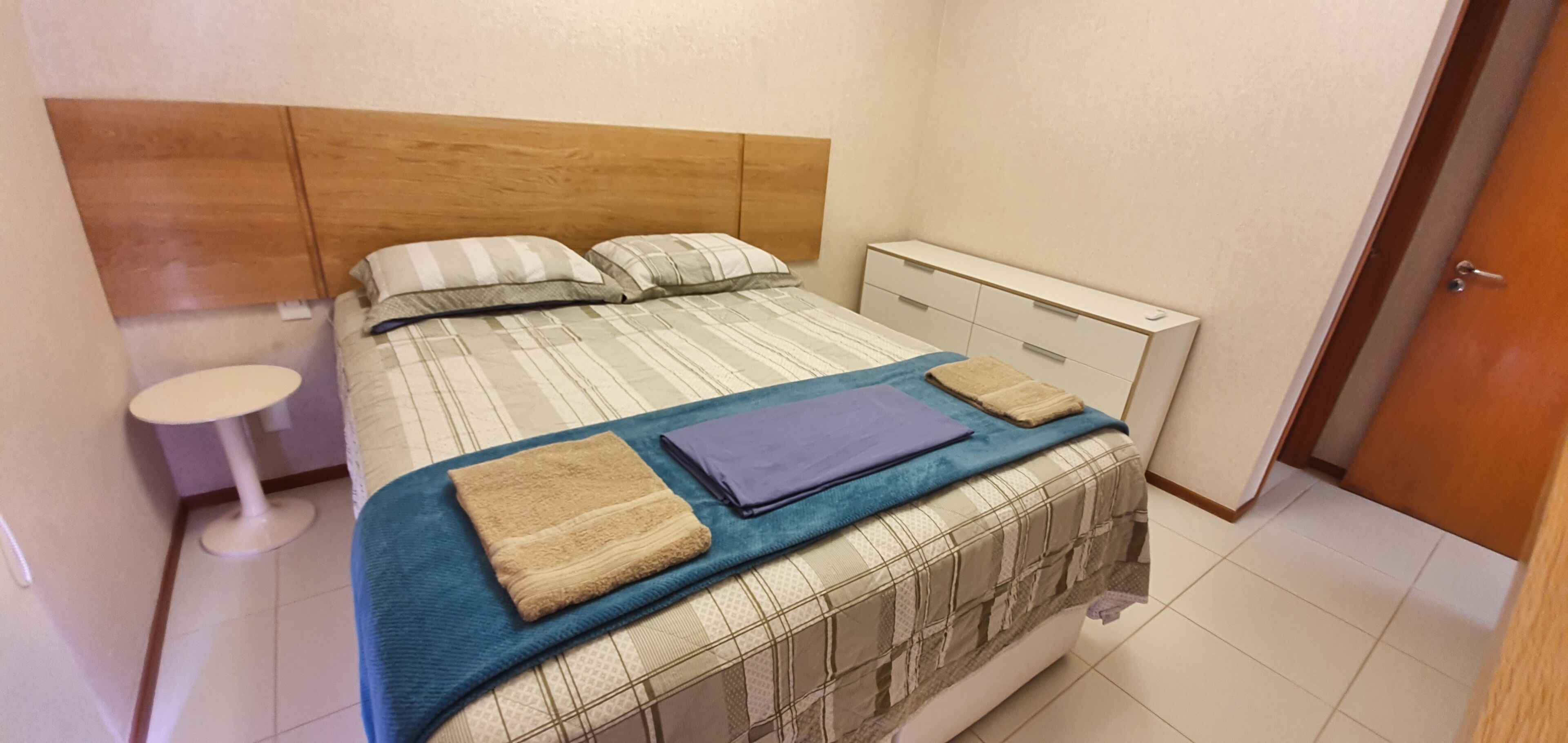 Itacimirim Apartment - 3 Bedrooms, 2 Suites - Ideal for up to 6 People