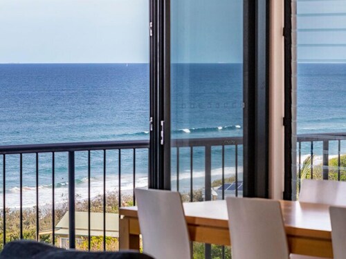 Exceptional ocean views in Sunshine Beach