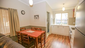 Dining - SILVER BIRCHES HOLIDAY VILLAGE - UNIT 6 (Bright)