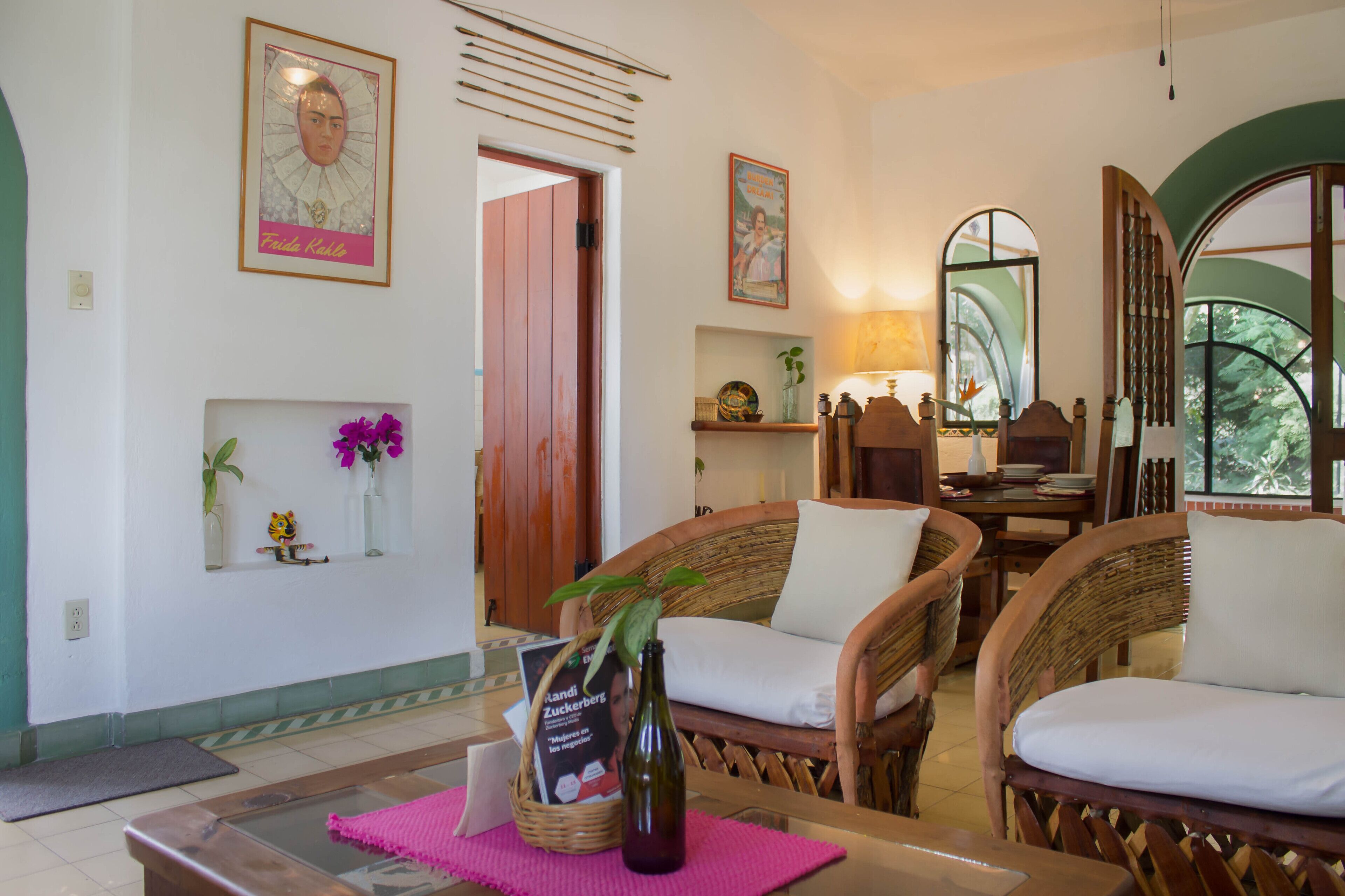 Villa Las Palmas Perfect for couples, small families, petfriendly-Great Location