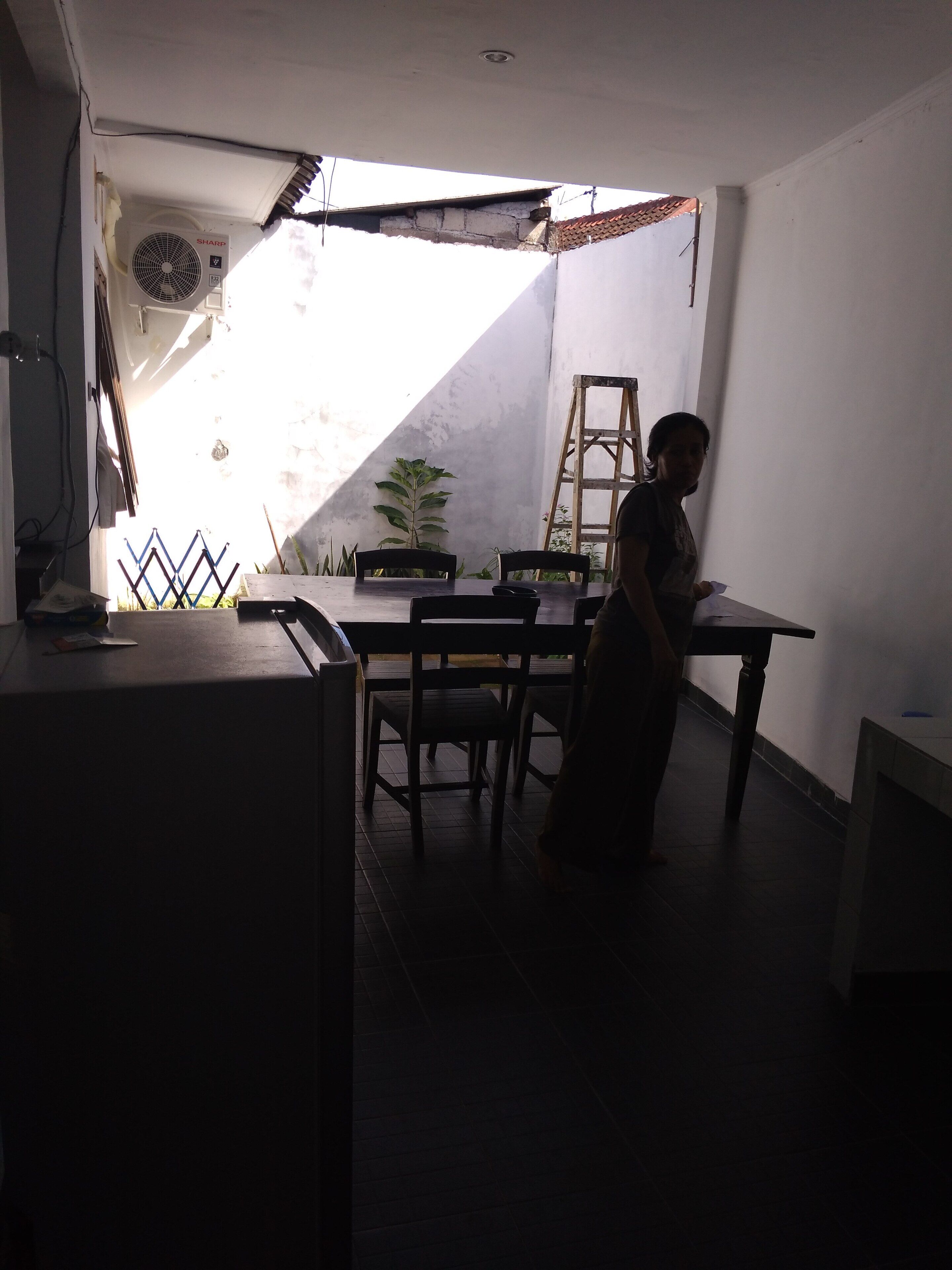 Amira Home Stay . Stay Sleep Surf