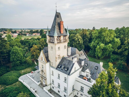 Private Group Accommodation in a Polish Countryside Castle 