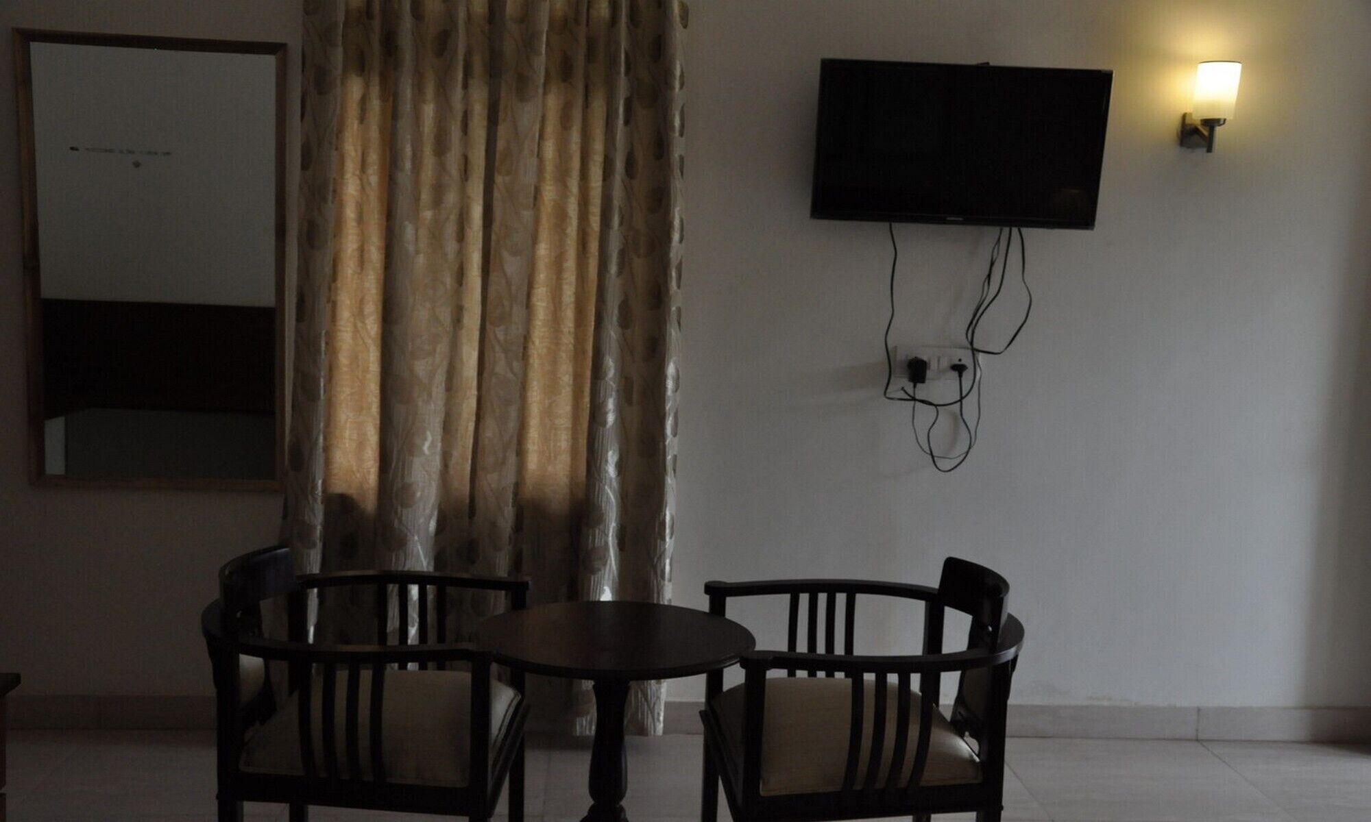 Private Room Near Unison World School