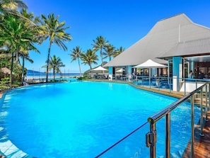 Indoor pool - Poinciana 212 - Hamilton Island (Whitsundays)