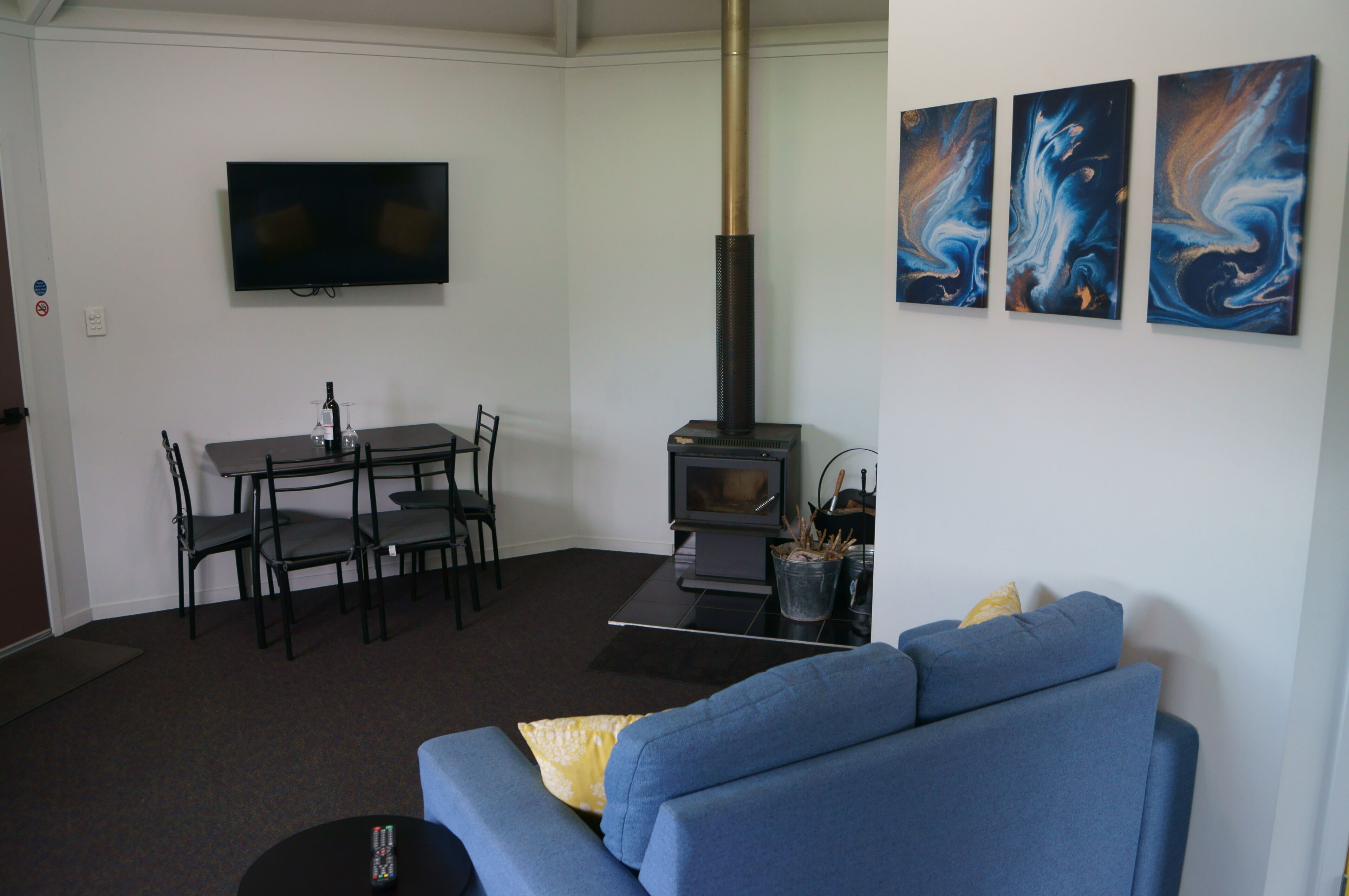 TV connectée, cheminée