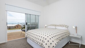 5 chambres, fer et planche à repasser, accès au Wi-Fi (inclus)