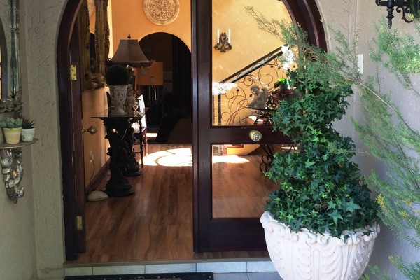 Entrance to Home
Welcome! <3