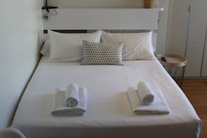 Iron/ironing board, travel cot, free WiFi, bed sheets
