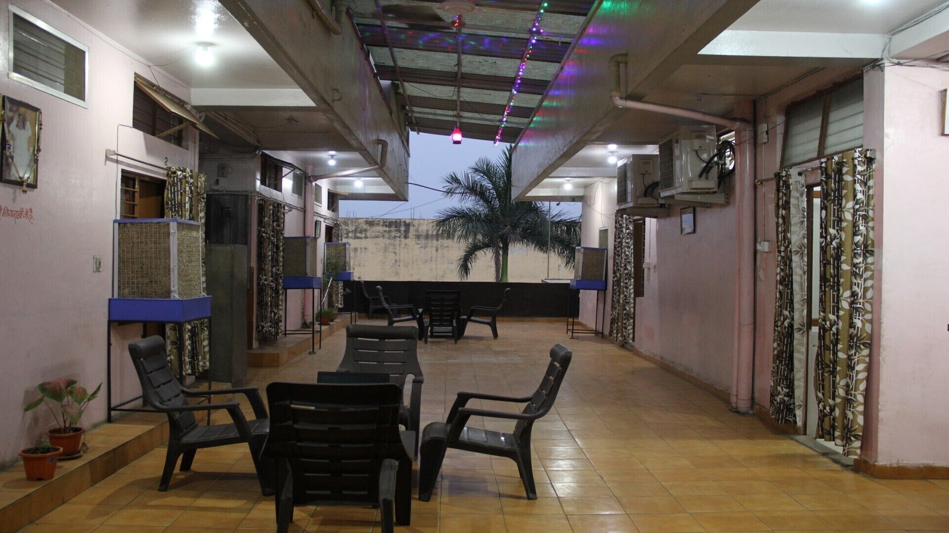 Unit 1 DELUX Beautiful and clean room for rent