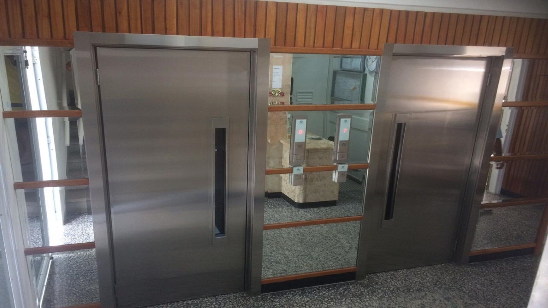 Apartment Season Pitangueiras Beach - Guarujá / SP