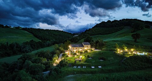 Peacefulness, nature, tranquillity at Cottage ‘L`Aria’ Le Marche, Italy