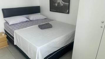 1 bedroom, WiFi, bed sheets