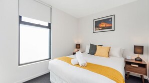 2 bedrooms, desk, iron/ironing board, free WiFi