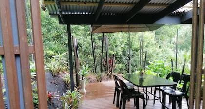 Lucas Parklands - The Cube, peaceful getaway with direct access to 'Great Walk'