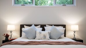 2 bedrooms, internet, bed sheets