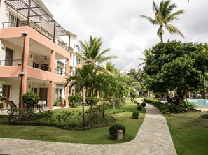 Property grounds - Luxury Apartment in Caribbean Paradise, Sosua, Infiniti Blu, aparment K3F (Sosua)