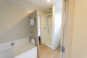 Hair dryer, towels - Wonderful Wolds , FREE WIFI, 45 minutes to Mt Cook (Twizel)