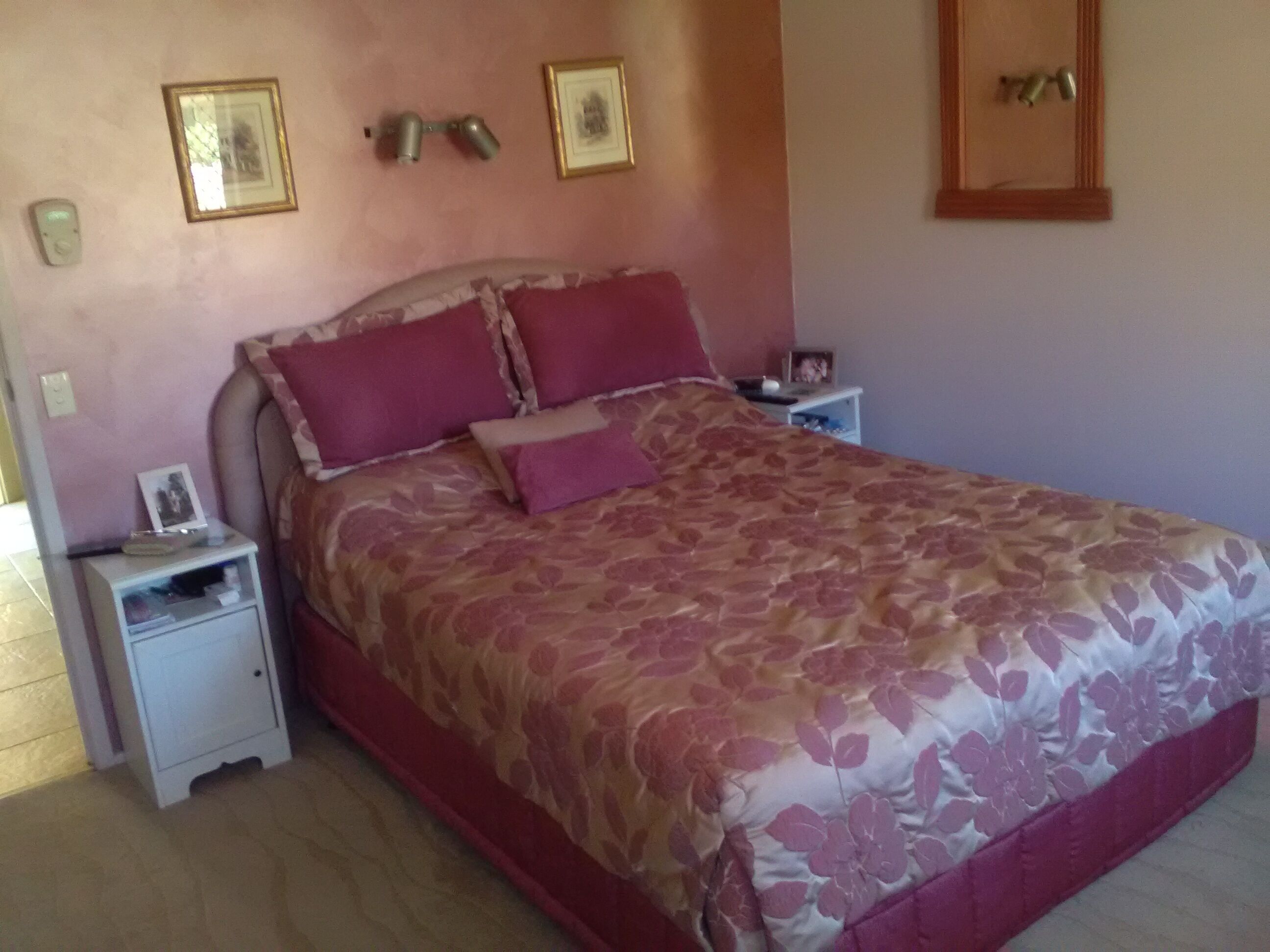 Close to commonwealth and metricon stadiums for opening and closing ceremonies — image 4