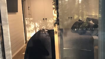 4 slaapkamers, reisbedje, wifi, beddengoed
