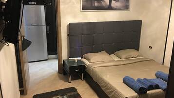 1 bedroom, soundproofing, iron/ironing board, WiFi