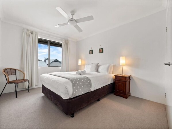 3 bedrooms, iron/ironing board, travel crib, free WiFi