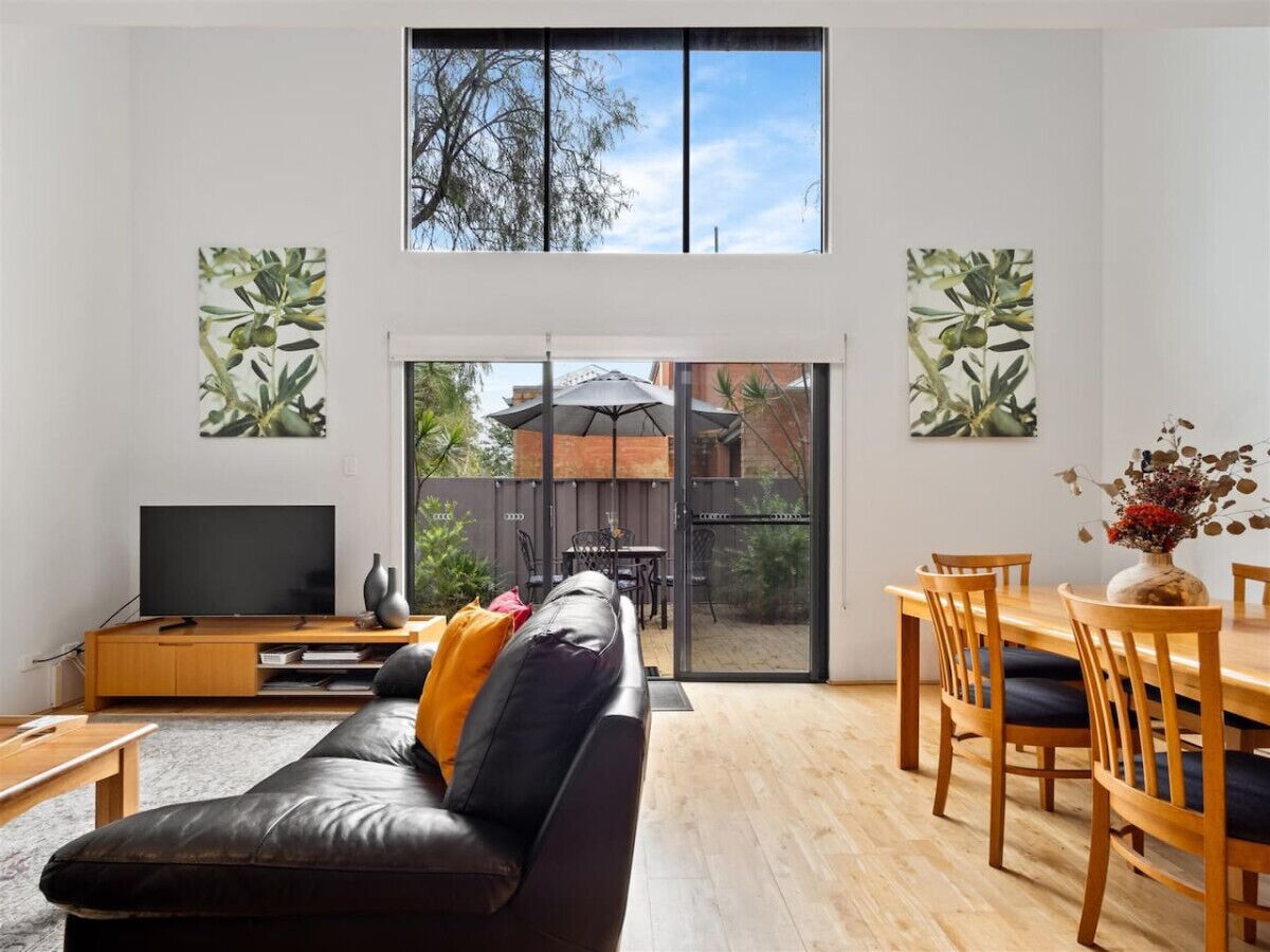 Townhouse 212 | Private | Central | Family Friendly