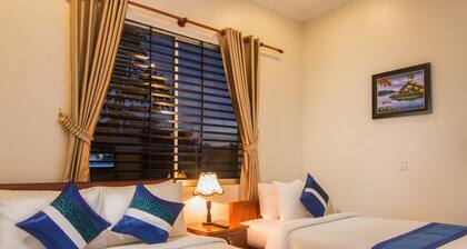 Angkor Sunshine is a fist floor private villa with 3 rooms, large sitting area.