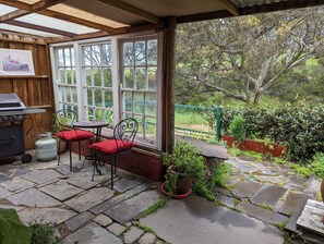 Outdoor dining - Cathy's Cottage, Wuthering Heights ~ Dog friendly (Stanley Flat)