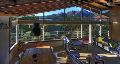 Freycinet Beachfront Retreat - Freycinet Holiday Houses