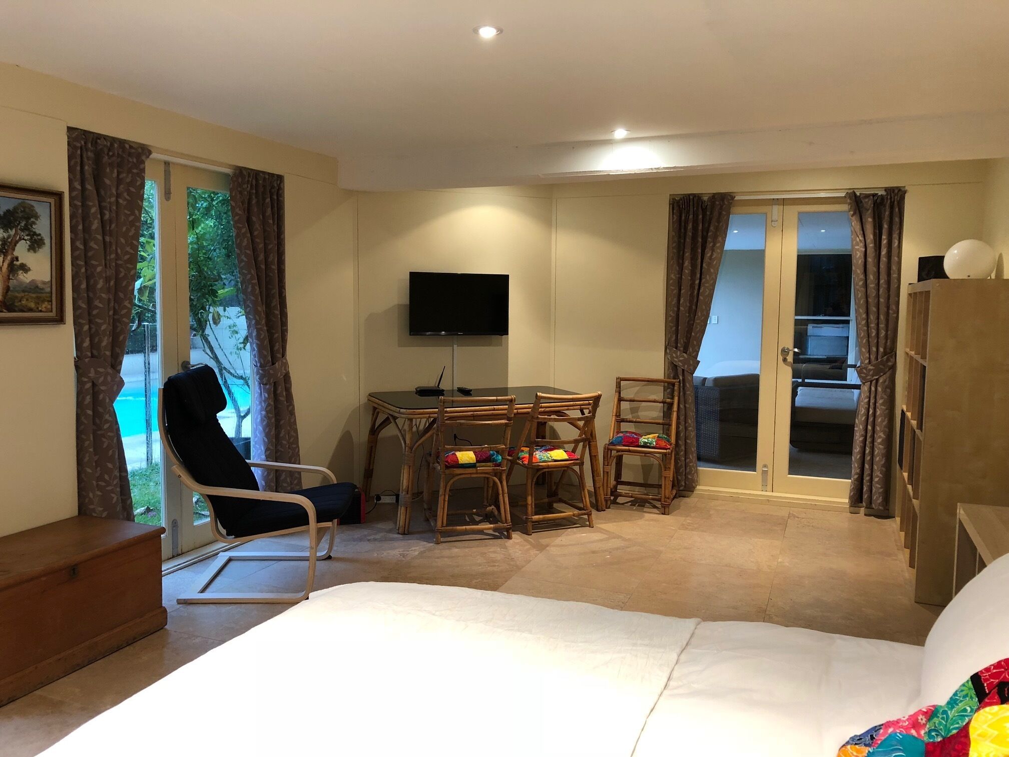 Exciting Mosman Studio