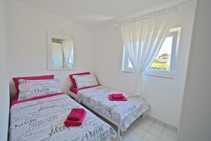 2 bedrooms, free WiFi, bed sheets